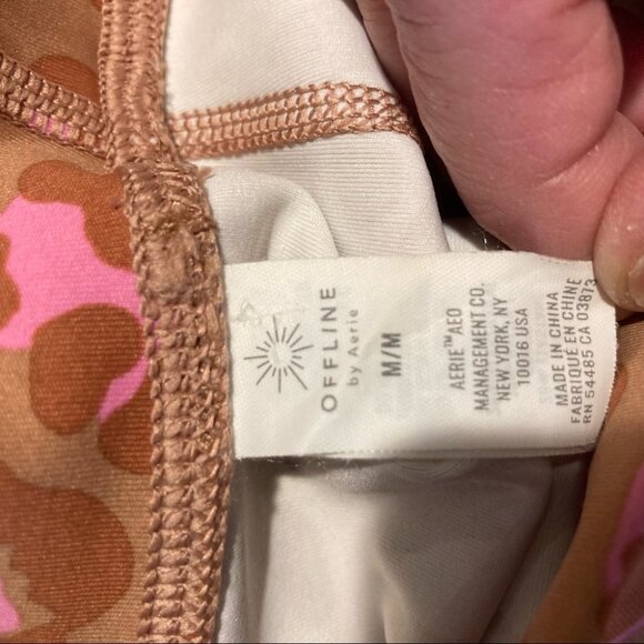 OFFLINE BY AERIE Sz M Tan Pink Leopard Seamless Front Raw Hem Leggings - Picture 5 of 8